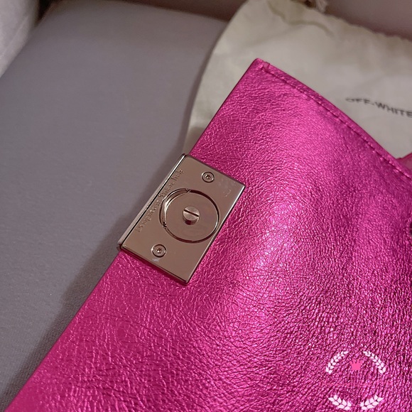 Authentic Off-White Clip Bag - Picture 7 of 8